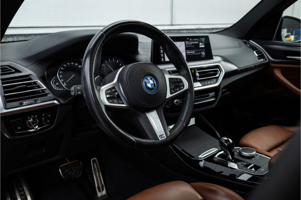BMW X3 xDrive30e M Sport Panorama / Individual / Camera / 20inch / M Sport Remsysteem / HiFi /
