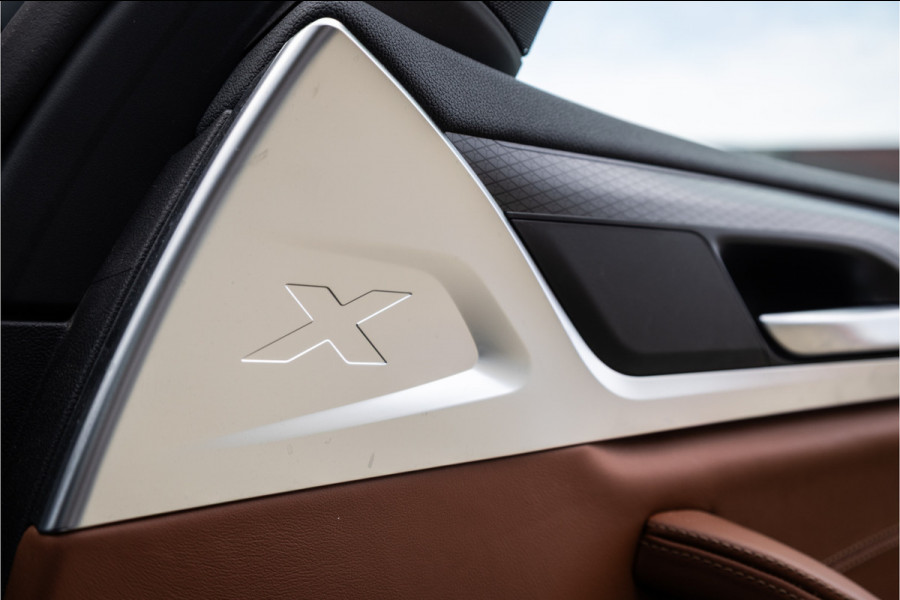 BMW X3 xDrive30e M Sport Panorama / Individual / Camera / 20inch / M Sport Remsysteem / HiFi /