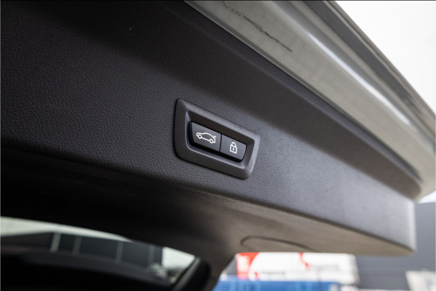 BMW X3 xDrive30e M Sport Panorama / Individual / Camera / 20inch / M Sport Remsysteem / HiFi /