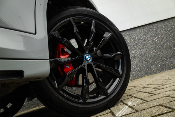 BMW X3 xDrive30e M Sport Panorama / Individual / Camera / 20inch / M Sport Remsysteem / HiFi /