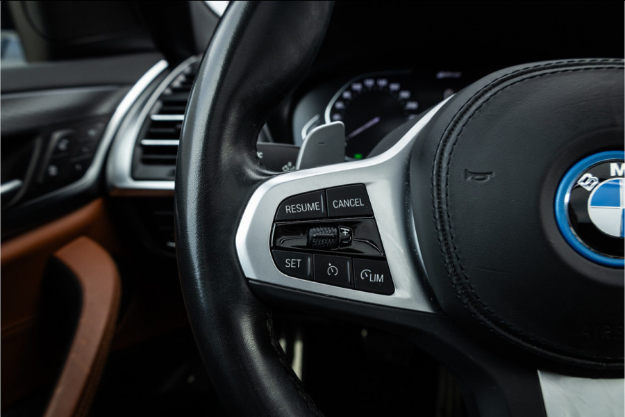 BMW X3 xDrive30e M Sport Panorama / Individual / Camera / 20inch / M Sport Remsysteem / HiFi /