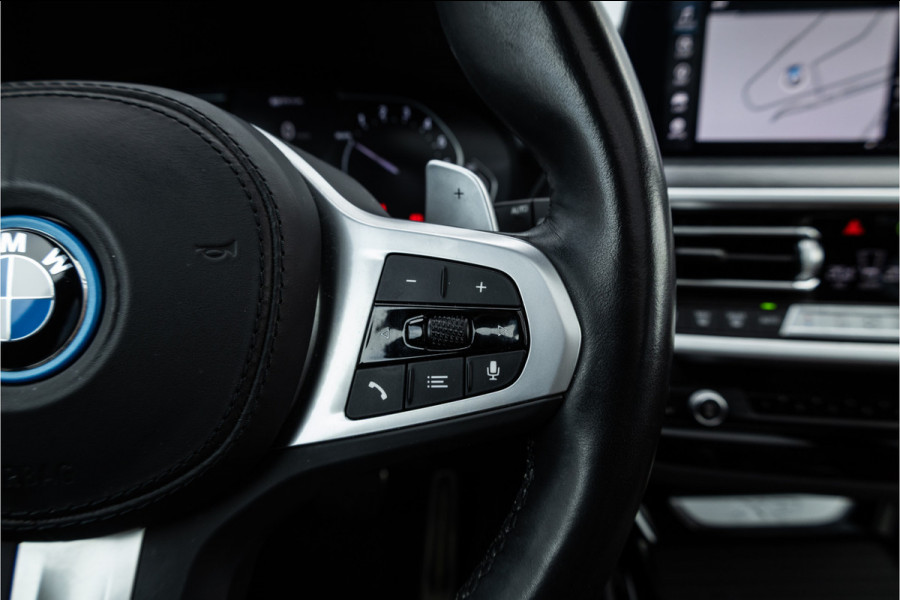 BMW X3 xDrive30e M Sport Panorama / Individual / Camera / 20inch / M Sport Remsysteem / HiFi /