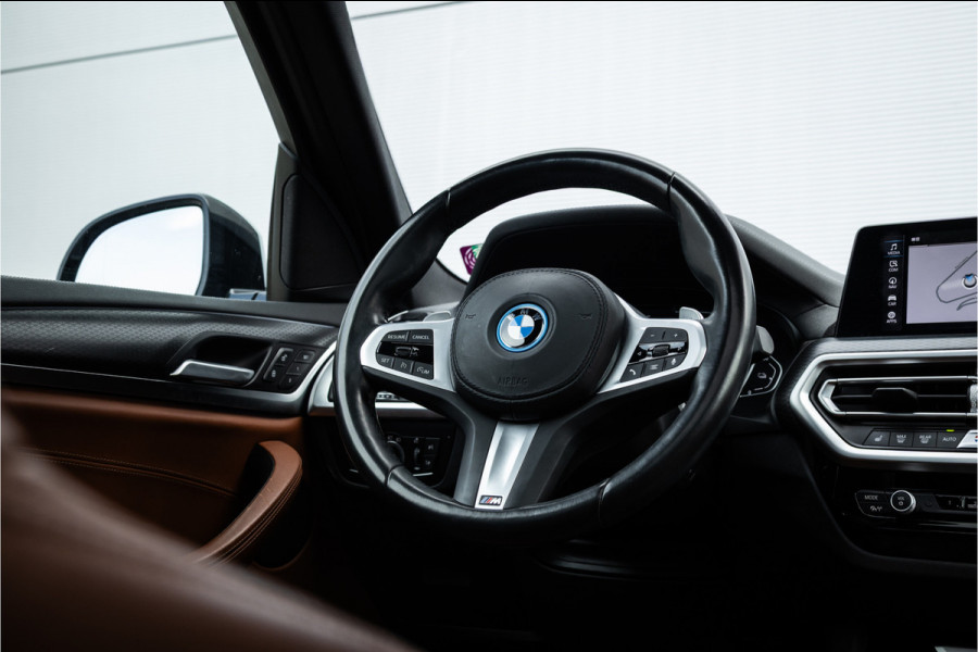 BMW X3 xDrive30e M Sport Panorama / Individual / Camera / 20inch / M Sport Remsysteem / HiFi /
