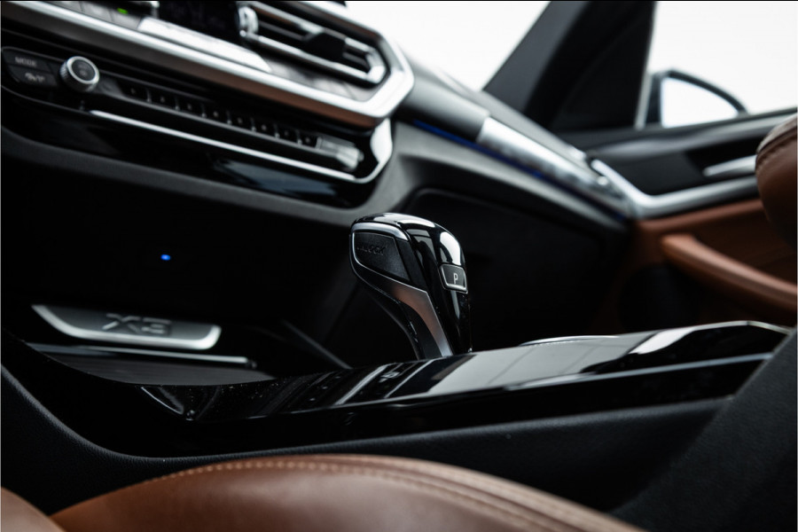 BMW X3 xDrive30e M Sport Panorama / Individual / Camera / 20inch / M Sport Remsysteem / HiFi /