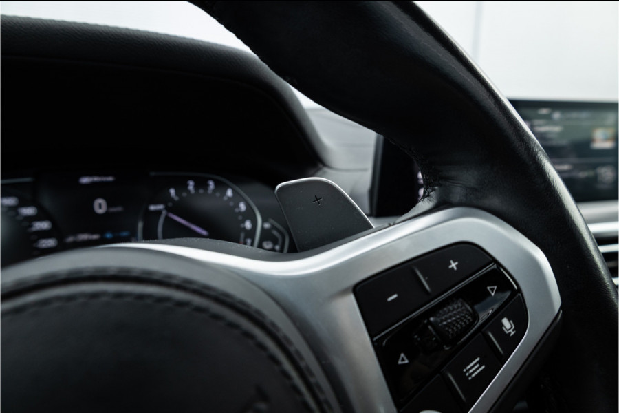 BMW X3 xDrive30e M Sport Panorama / Individual / Camera / 20inch / M Sport Remsysteem / HiFi /