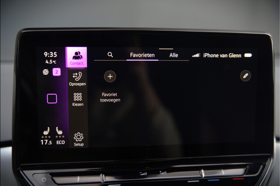 Volkswagen ID.4 First 77 kWh | Stoelverwarming | Stuurverwarming | Trekhaak | Adaptive Cruise Control | Navigatie | Apple Carplay | Keyless | Camera | Parkersensoren |