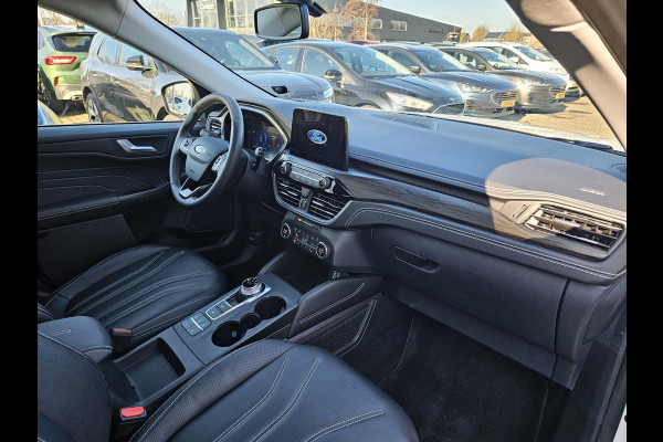 Ford Kuga Vignale Panoramadak | Lederen bekleding | Stoelgeheugen | Stoelverwarming | Head-up display | Zéér compleet!