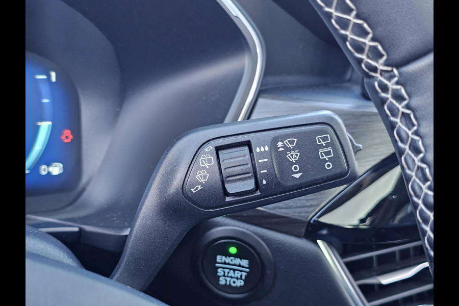 Ford Kuga Vignale Panoramadak | Lederen bekleding | Stoelgeheugen | Stoelverwarming | Head-up display | Zéér compleet!
