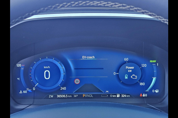 Ford Kuga Vignale Panoramadak | Lederen bekleding | Stoelgeheugen | Stoelverwarming | Head-up display | Zéér compleet!