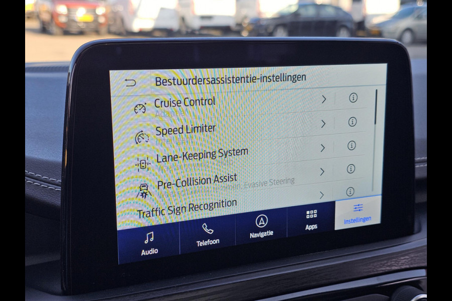 Ford Kuga Vignale Panoramadak | Lederen bekleding | Stoelgeheugen | Stoelverwarming | Head-up display | Zéér compleet!