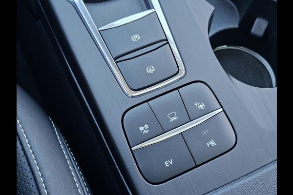 Ford Kuga Vignale Panoramadak | Lederen bekleding | Stoelgeheugen | Stoelverwarming | Head-up display | Zéér compleet!