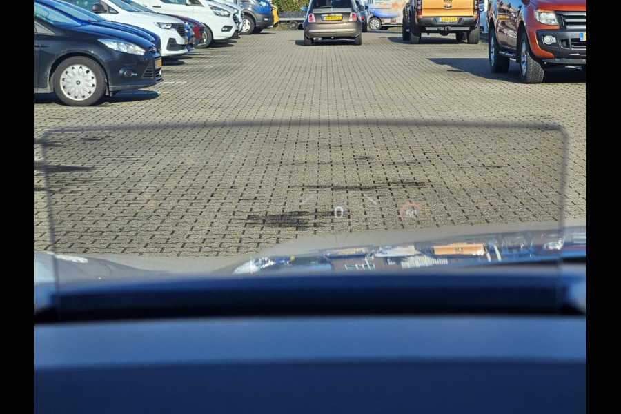 Ford Kuga Vignale Panoramadak | Lederen bekleding | Stoelgeheugen | Stoelverwarming | Head-up display | Zéér compleet!