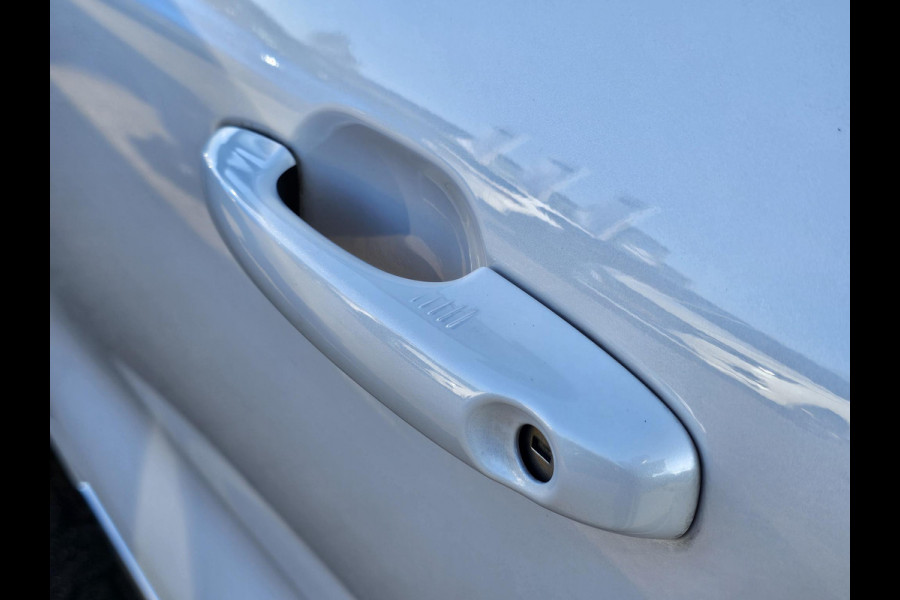 Ford Kuga Vignale Panoramadak | Lederen bekleding | Stoelgeheugen | Stoelverwarming | Head-up display | Zéér compleet!