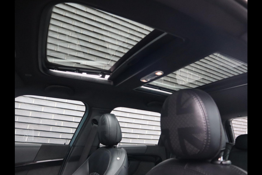 MINI Countryman Cooper S E ALL4 Classic Automaat / Panoramadak / Stuurwielverwarming / Harman Kardon / LED / MINI Navigatiesysteem / 17 Inch / Sportstoelen / Trekhaak / Lichtpakket