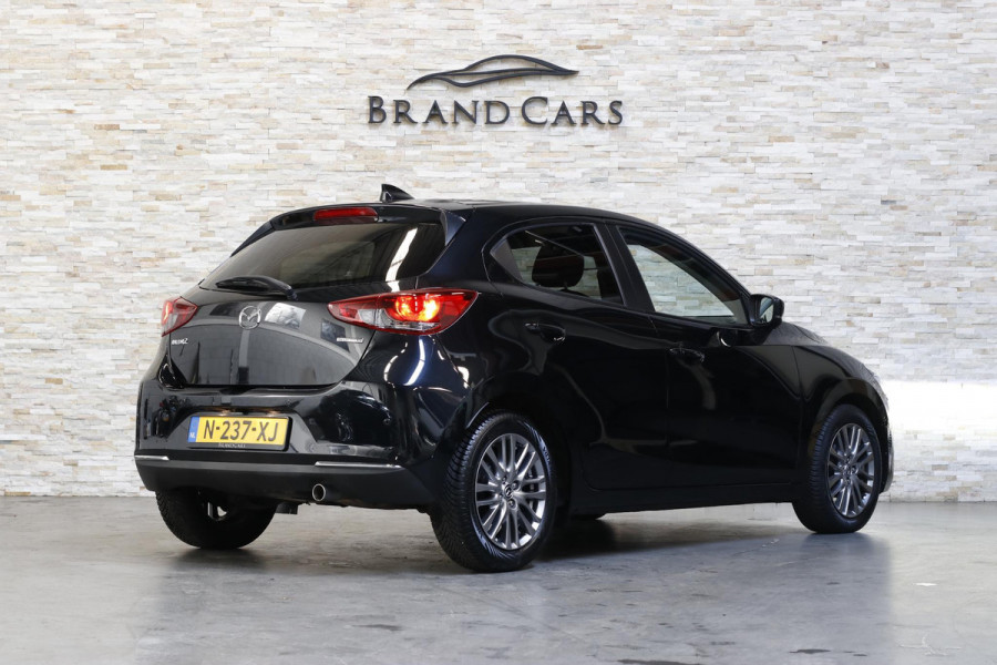 Mazda 2 1.5 Skyactiv-G Luxury | Camera | LED | NAP | Dealer onderhouden | Nwe APK |