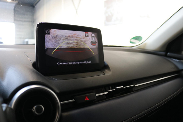 Mazda 2 1.5 Skyactiv-G Luxury | Camera | LED | NAP | Dealer onderhouden | Nwe APK |
