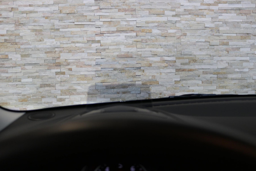 Mazda 2 1.5 Skyactiv-G Luxury | Camera | LED | NAP | Dealer onderhouden | Nwe APK |