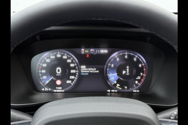 Volvo XC40 1.5 T3 Momentum | Navi | CarPlay | Cruise | Camera | LED