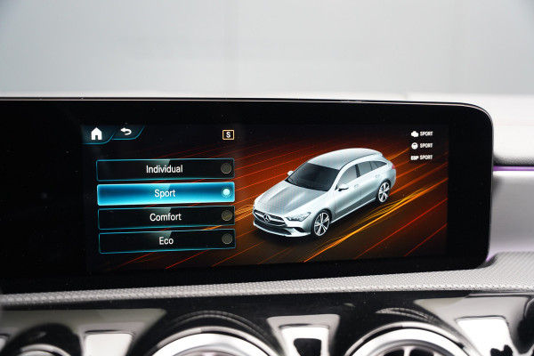 Mercedes-Benz CLA-Klasse 200 Business Solution AMG | Panoramadak | Stoelverwarming | Keyless | Cruise Control | Ambiance verlichting | Camera | Parkeersensoren |