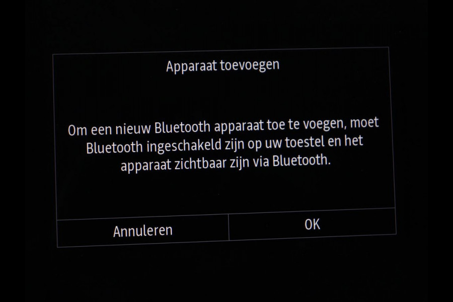 Renault Captur 1.0 TCe Intens | Stoelverwarming | Trekhaak | Carplay | Camera | Navigatie | Half leder | Full LED | Keyless | Climate control | Cruise control | Getint glas