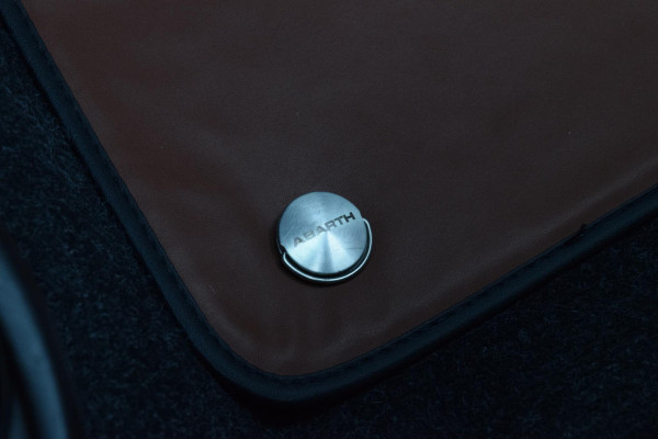 Fiat 500C 1.4 T-Jet Abarth 595 70th Anniversary