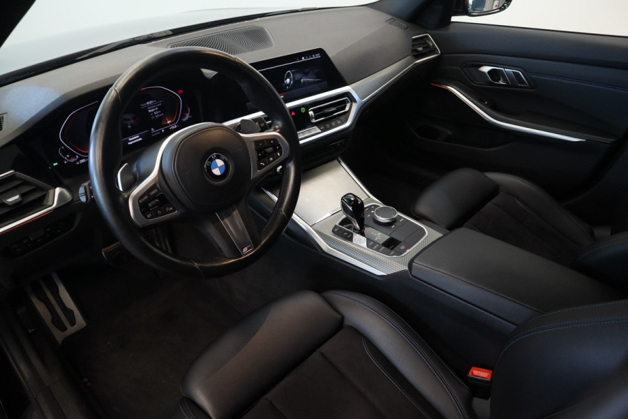 BMW 3 Serie Touring 320i M-Sport Business Edition Climate/Cruise Navi PDC NAP! 24 maanden garantie mogelijk *(vraag naar de voorwaarden)