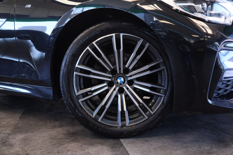 BMW 3 Serie Touring 320i M-Sport Business Edition Climate/Cruise Navi PDC NAP! 24 maanden garantie mogelijk *(vraag naar de voorwaarden)