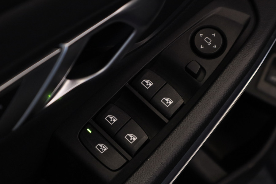 BMW 3 Serie Touring 320i M-Sport Business Edition Climate/Cruise Navi PDC NAP! 24 maanden garantie mogelijk *(vraag naar de voorwaarden)