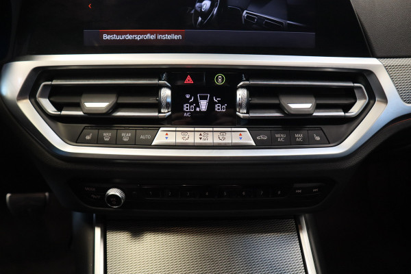 BMW 3 Serie Touring 320i M-Sport Business Edition Climate/Cruise Navi PDC NAP! 24 maanden garantie mogelijk *(vraag naar de voorwaarden)