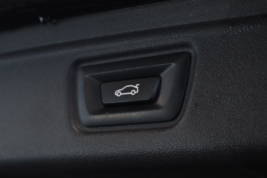 BMW 3 Serie Touring 320i M-Sport Business Edition Climate/Cruise Navi PDC NAP! 24 maanden garantie mogelijk *(vraag naar de voorwaarden)