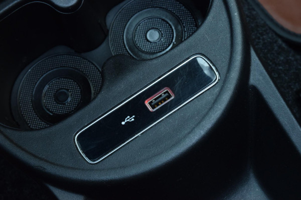 Abarth 500C 1.4 T-Jet 595 70th Anniversary