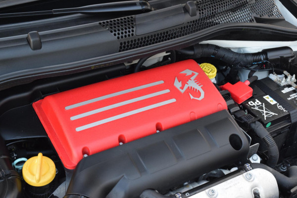 Abarth 500C 1.4 T-Jet 595 70th Anniversary