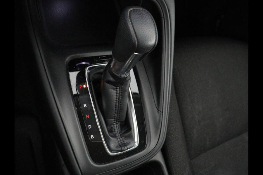 Honda HR-V 1.5 e:HEV Elegance | Stoelverwarming | Adaptive cruise | Carplay | Camera | File Assistent | 18'' | Full LED | Navigatie | Keyless