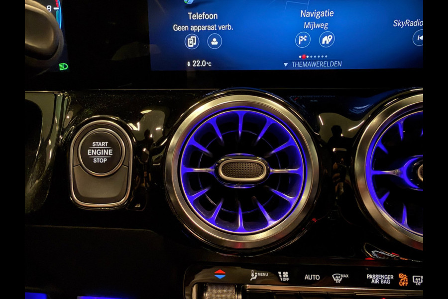 Mercedes-Benz GLA 250 e AMG PANO/LEDER/H-UP/STOEL-M/BURMESTER/BAB/CARPLAY/SFEERVERL///