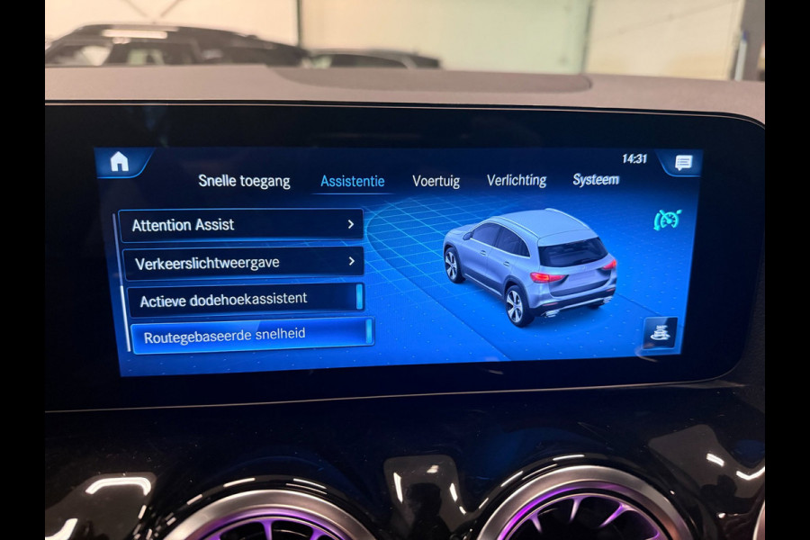 Mercedes-Benz GLA 250 e AMG PANO/LEDER/H-UP/STOEL-M/BURMESTER/BAB/CARPLAY/SFEERVERL///