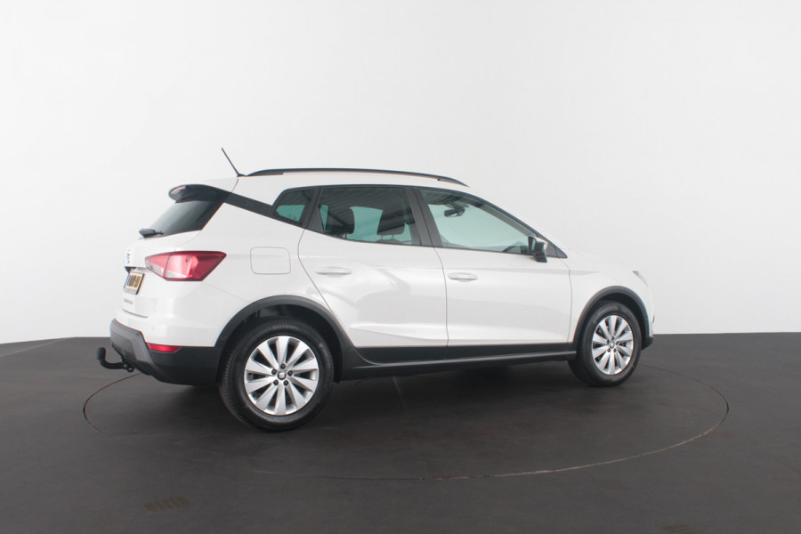 Seat Arona 1.0 TSI Style Business Intense > Trekhaak/Camera/ACC/Candy White...
