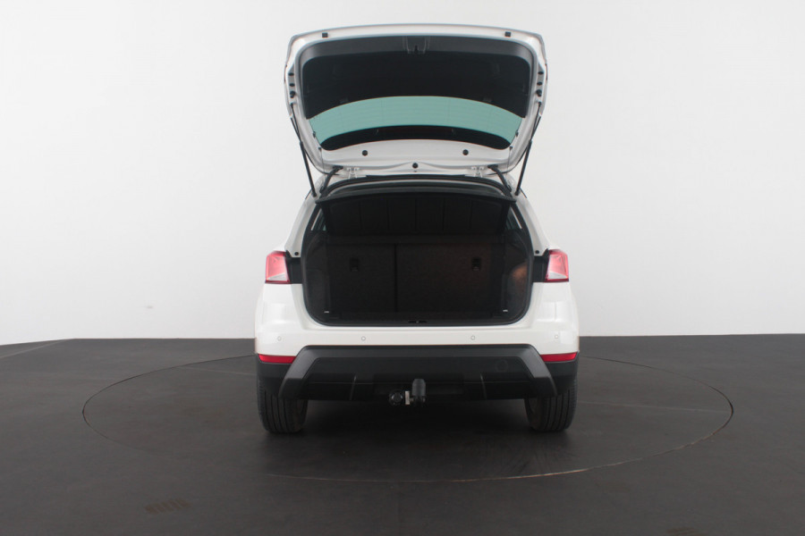 Seat Arona 1.0 TSI Style Business Intense > Trekhaak/Camera/ACC/Candy White...
