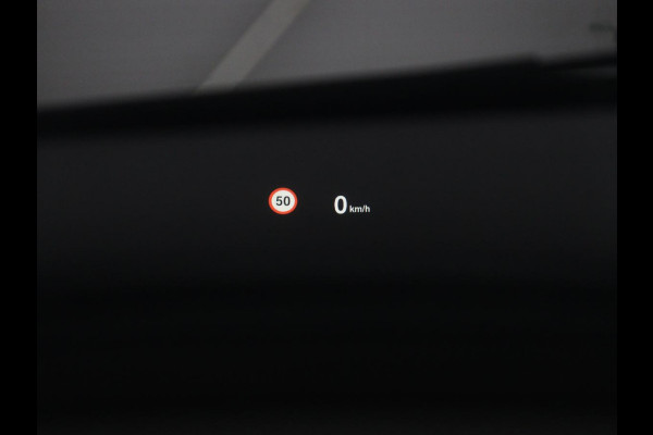 BMW 2 Serie Gran Tourer 220i Business Edition Plus | Luxury Line | Leder | Head-Up | Stoelverwarming | Trekhaak | Camera | Carplay | Full LED | Keyless | Navigatie | Cruise control | Bluetooth