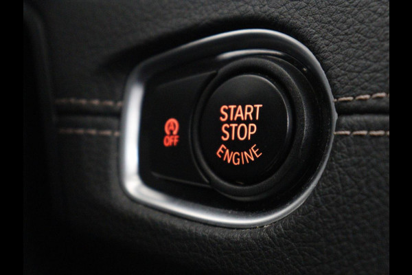 BMW 2 Serie Gran Tourer 220i Business Edition Plus | Luxury Line | Leder | Head-Up | Stoelverwarming | Trekhaak | Camera | Carplay | Full LED | Keyless | Navigatie | Cruise control | Bluetooth