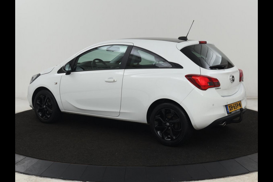 Opel Corsa 1.4 Black Edition | 1e eigenaar | Trekhaak | Carplay | Airco | Cruise control | Parkeerhulp | Navigatie | Bluetooth | Getint glas