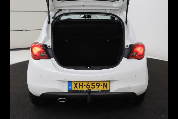 Opel Corsa 1.4 Black Edition | 1e eigenaar | Trekhaak | Carplay | Airco | Cruise control | Parkeerhulp | Navigatie | Bluetooth | Getint glas