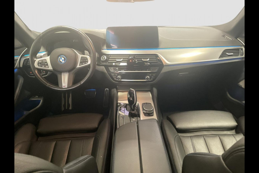 BMW 5 Serie Touring 530e xDrive High Executive – M Sport – Full Options – Harman/Kardon Head-up . Neem contact op en we maken een afspraak!