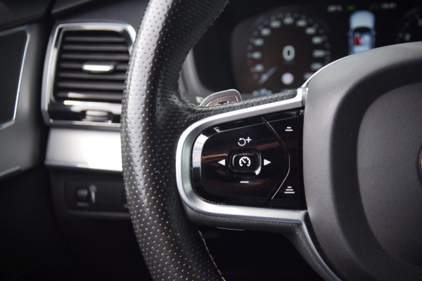 Volvo XC90 2.0 T5 AWD R-Design Scandinavian Line/Extra getinte ruiten