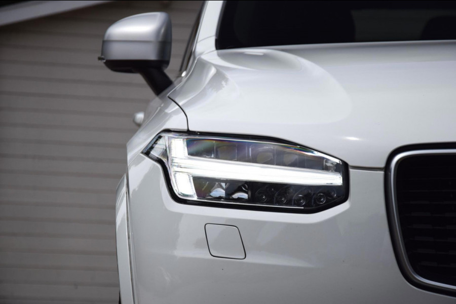 Volvo XC90 2.0 T5 AWD R-Design Scandinavian Line/Extra getinte ruiten