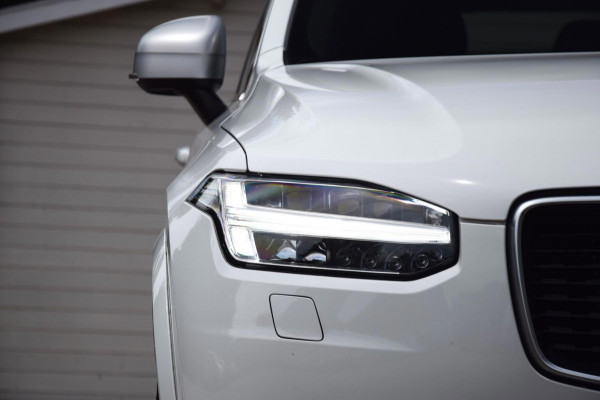 Volvo XC90 2.0 T5 AWD R-Design Scandinavian Line/Extra getinte ruiten