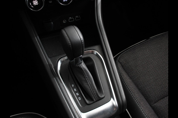 Renault Captur 1.3 TCe 140 pk Automaat Techno | Navigatie | Apple Carplay/Android Auto | Climate Control | Camera | Trekhaak | Led  | Lichtmetalen velgen