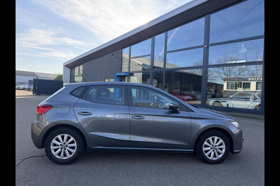 Seat Ibiza 1.0 TSI FR Business Intense AUTOMAAT | NAVIGATIE | CRUISE | COMPLEET ONDERHOUDEN | RIJKLAAR GELEVERD MET 12 MND BOVAG GARANTIE |
