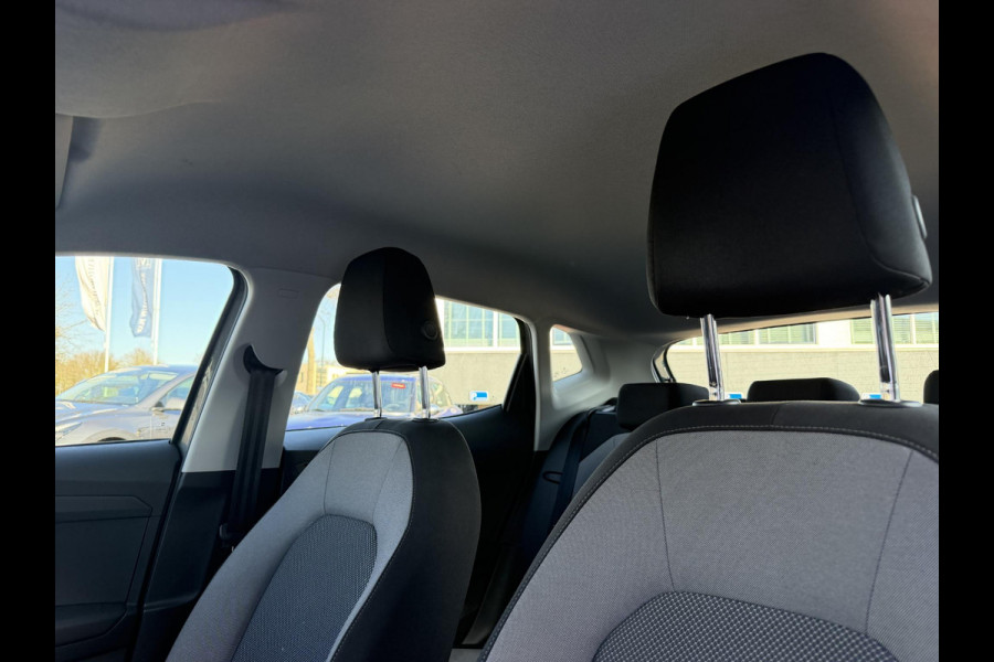 Seat Ibiza 1.0 TSI FR Business Intense AUTOMAAT | NAVIGATIE | CRUISE | COMPLEET ONDERHOUDEN | RIJKLAAR GELEVERD MET 12 MND BOVAG GARANTIE |