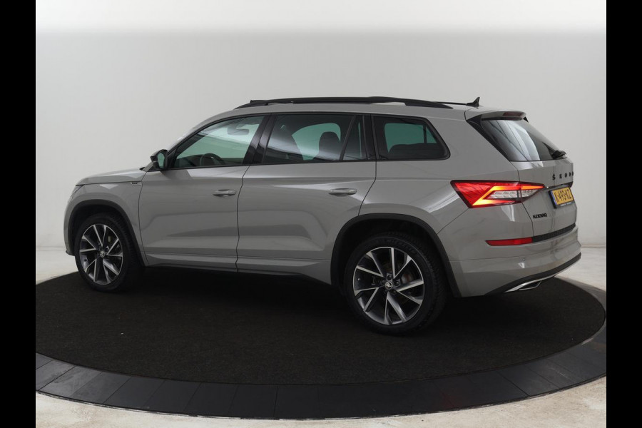Škoda Kodiaq 1.5 TSI Sportline | Panoramadak | Stoelverwarming | Leder/Alcantara | Camera | Carplay | Sfeerverlichting | Virtual Cockpit | Canton Sound | Navigatie | Keyless | 20'' | Memory | Full LED