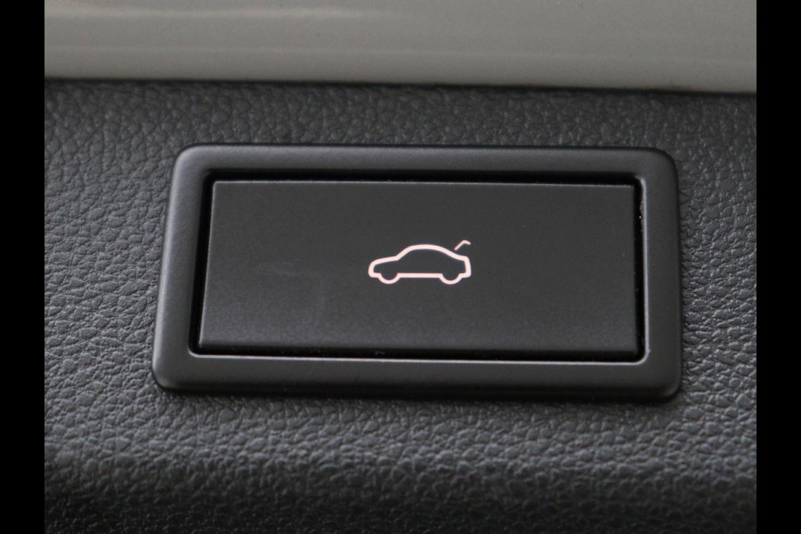 Škoda Kodiaq 1.5 TSI Sportline | Panoramadak | Stoelverwarming | Leder/Alcantara | Camera | Carplay | Sfeerverlichting | Virtual Cockpit | Canton Sound | Navigatie | Keyless | 20'' | Memory | Full LED